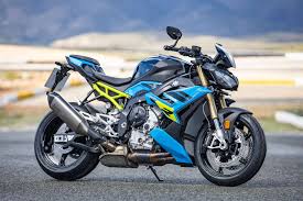 2025 BMW S 1000 R