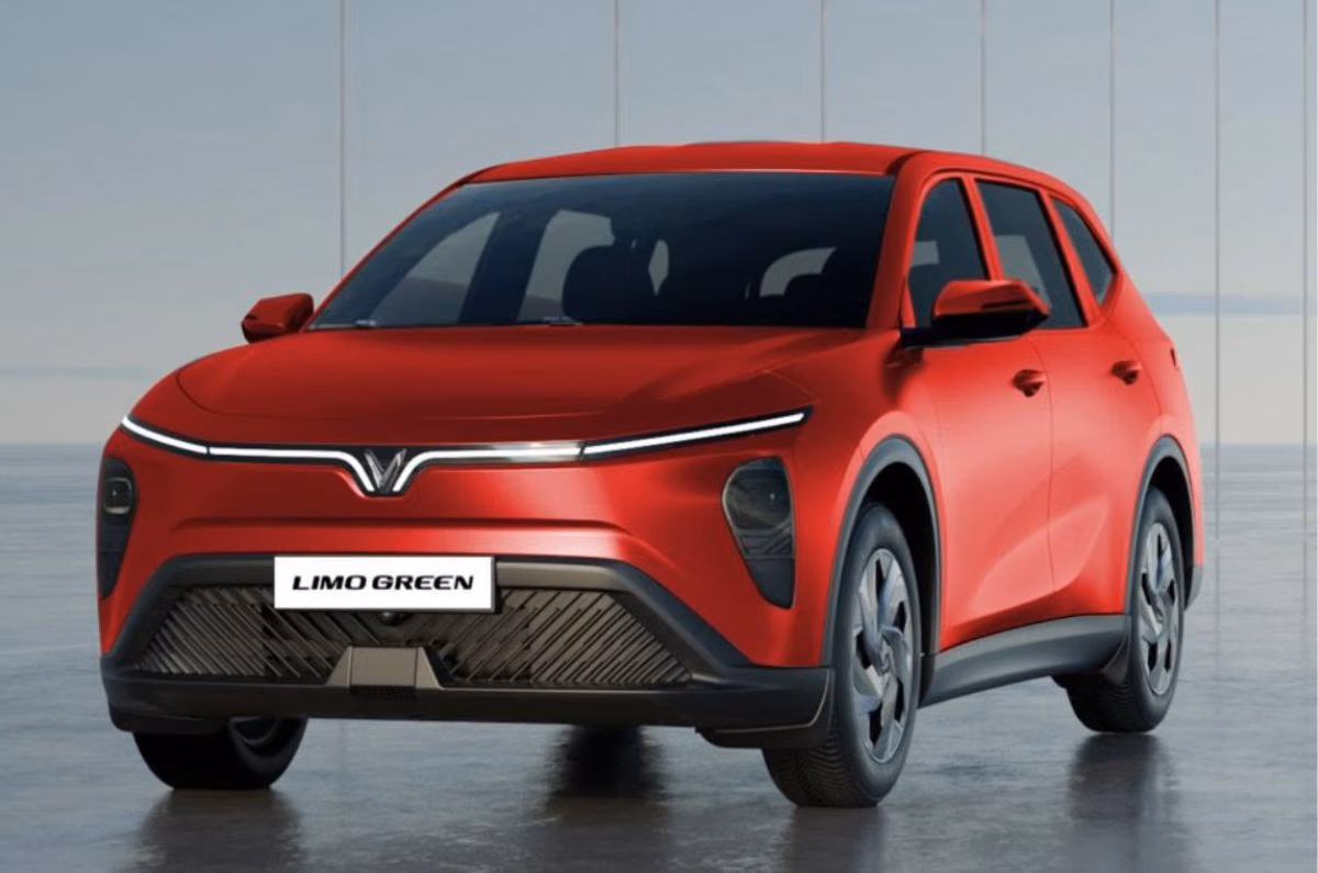 VinFast Set to Introduce Limo Green MPV in India